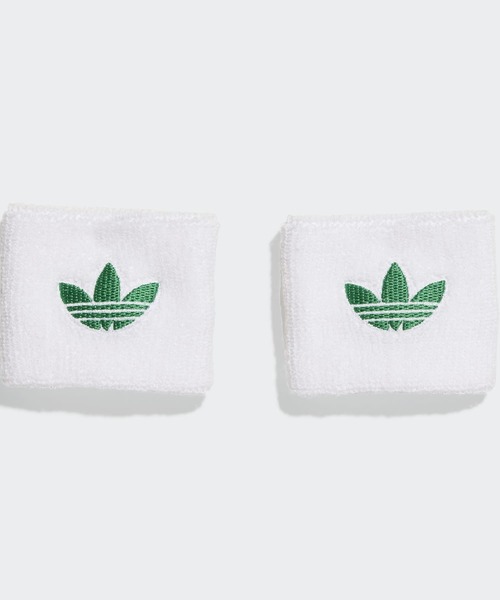 adidas(アディダス)の「テニス アディダス オリジナルス スモール リストバンド / アディダス adidas(バングル/リストバンド・メンズ・ホワイト×グリーン・LARGE)」の1枚目の写真