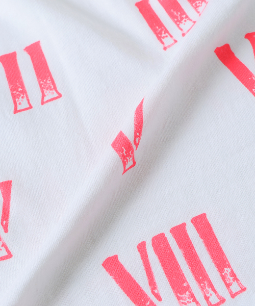 EDIFICE（エディフィス）の「TEXTILE PAINT(テキスタイルペイント) Biarritz プリント Tシャツ（Tシャツ/カットソー・メンズ・ホワイト/ネイビー/ホワイト系その他/ホワイト×ホワイト・MEDIUM/LARGE）」の7枚目の写真