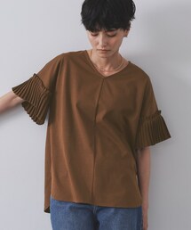 OPAQUE.CLIP（オペークドットクリップ）の「プリーツスリーブドッキングトップス【洗濯機洗い可】（Tシャツ/カットソー）」
