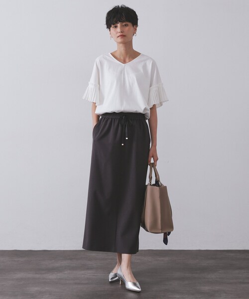 OPAQUE.CLIP（オペークドットクリップ）の「プリーツスリーブドッキングトップス【洗濯機洗い可】（Tシャツ/カットソー・レディース・ホワイト/ブラック/モスグリーン/ブラウン系・40/38/42）」の6枚目の写真