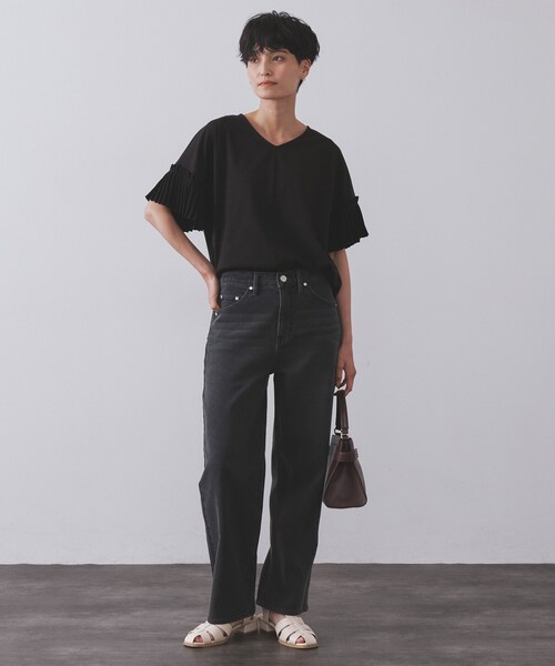 OPAQUE.CLIP（オペークドットクリップ）の「プリーツスリーブドッキングトップス【洗濯機洗い可】（Tシャツ/カットソー・レディース・ホワイト/ブラック/モスグリーン/ブラウン系・40/38/42）」の10枚目の写真