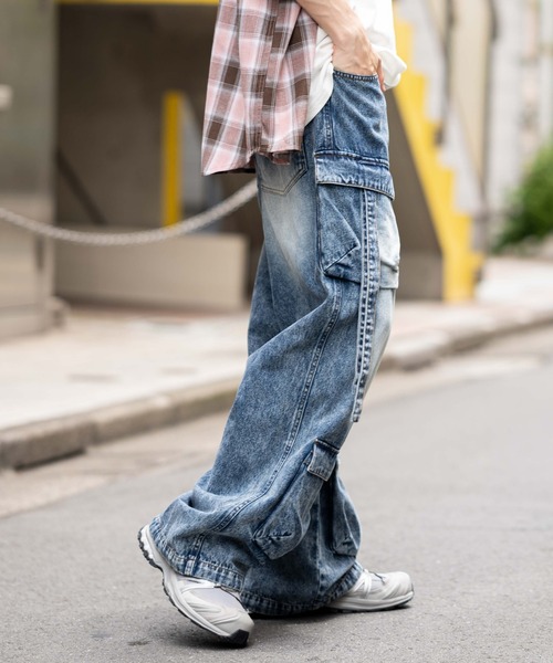WEGO(ウィゴー)の「WEGO/イージーマルチポケットデニムカーゴ(カーゴパンツ・メンズ・スカイブルー/ブラック系3・LARGE/MEDIUM)」の16枚目の写真