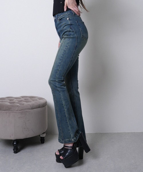 LIPSERVICE（リップサービス）の「シェーディングラインフレアデニムパンツ（デニムパンツ・レディース・インディゴブルー/ブラック/グレー・XS/S/M）」の7枚目の写真