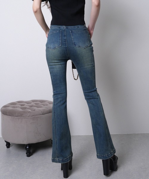 LIPSERVICE（リップサービス）の「シェーディングラインフレアデニムパンツ（デニムパンツ・レディース・インディゴブルー/ブラック/グレー・XS/S/M）」の8枚目の写真