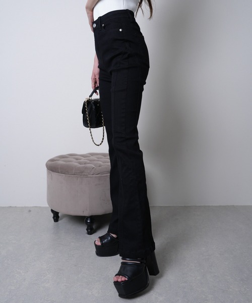 LIPSERVICE（リップサービス）の「シェーディングラインフレアデニムパンツ（デニムパンツ・レディース・インディゴブルー/ブラック/グレー・XS/S/M）」の15枚目の写真