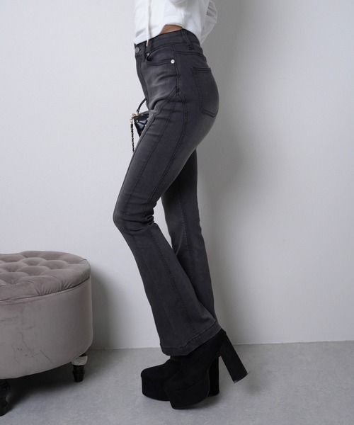 LIPSERVICE（リップサービス）の「シェーディングラインフレアデニムパンツ（デニムパンツ・レディース・インディゴブルー/ブラック/グレー・XS/S/M）」の22枚目の写真