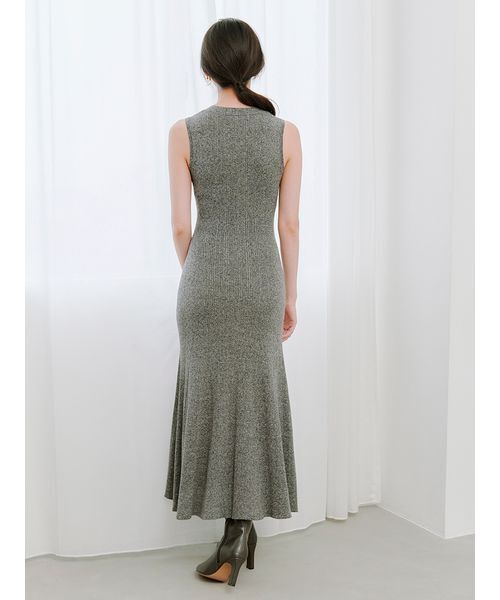 完売色♥️新作新品✨ SNIDEL ノースリーブフロントボタンニットワンピース ノースリーブフロントボタンニットワンピース(マキシ・ロング