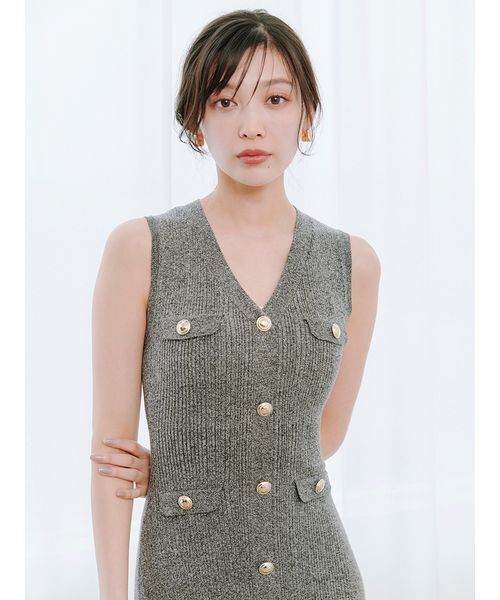 SNIDEL（スナイデル）の「ノースリーブフロントボタンニット