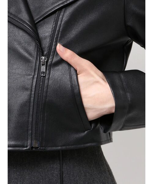 RESEXXY(リゼクシー)の「フェイクレザーライダースジャケット(ライダースジャケット・レディース・ブラック/ブラウン・SMALL/MEDIUM)」の17枚目の写真