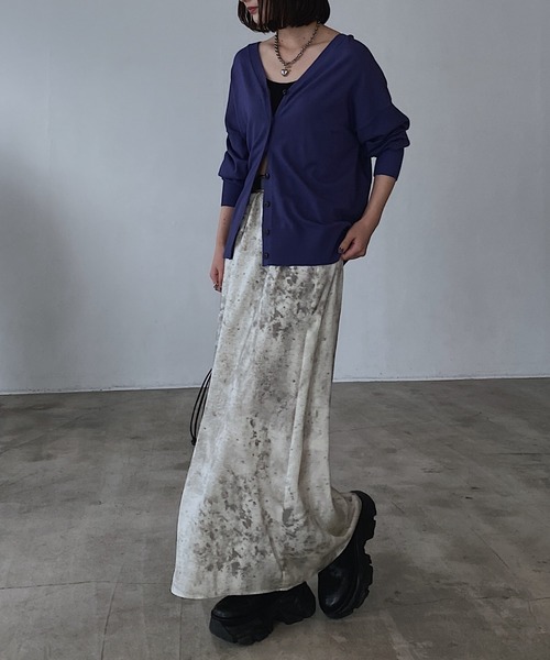 PAGEBOY(ページボーイ)の「2WAYオフショルハイゲージカーディガン(カーディガン/ボレロ・レディース・ブラック/ダークネイビー/ダークグリーン系/オフホワイト・FREE)」の8枚目の写真