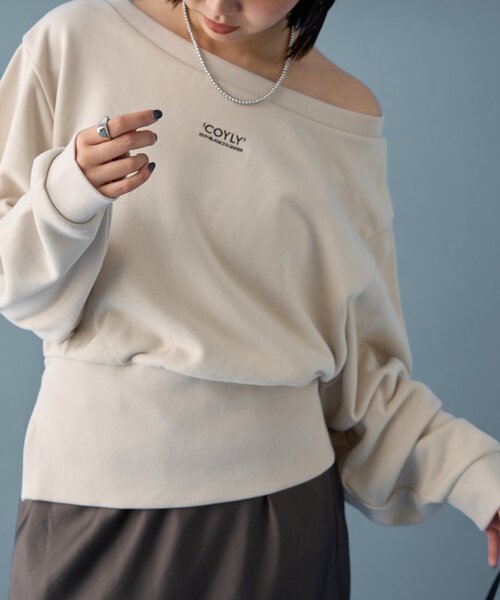 ボンディングオフショルスウェット　アイボリー セール】オフショルスウェット（スウェット）｜Ungrid（アン