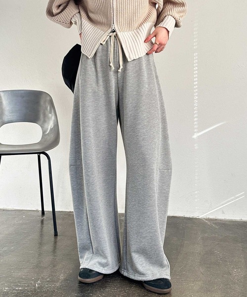 GeeRA(ジーラ)の「【S-XLサイズ展開】裾ドロストでシルエットが変えられる!カーブスウェットワイドイージーパンツ(スウェットパンツ・レディース・オートミール/杢グレー/ブラック・SMALL/MEDIUM/LARGE/X-LARGE)」の1枚目の写真