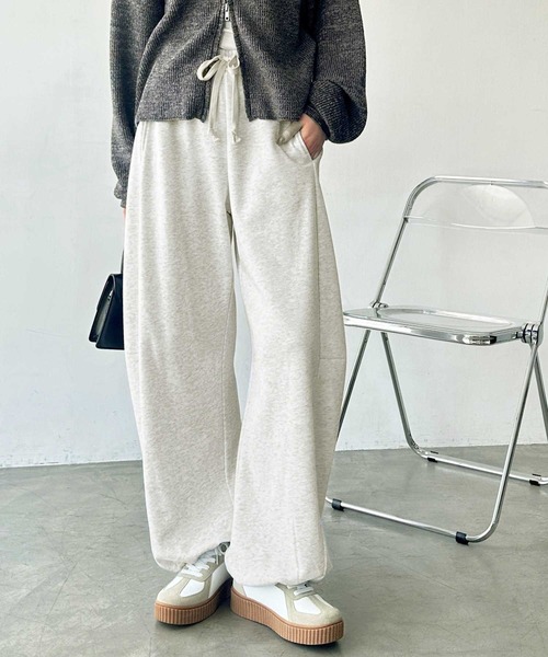 GeeRA(ジーラ)の「【S-XLサイズ展開】裾ドロストでシルエットが変えられる!カーブスウェットワイドイージーパンツ(スウェットパンツ・レディース・オートミール/杢グレー/ブラック・SMALL/MEDIUM/LARGE/X-LARGE)」の10枚目の写真