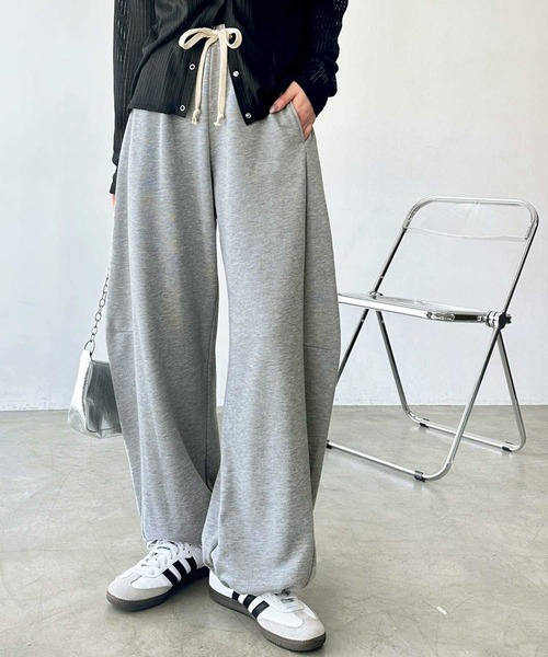 GeeRA(ジーラ)の「【S-XLサイズ展開】裾ドロストでシルエットが変えられる!カーブスウェットワイドイージーパンツ(スウェットパンツ・レディース・オートミール/杢グレー/ブラック・SMALL/MEDIUM/LARGE/X-LARGE)」の22枚目の写真