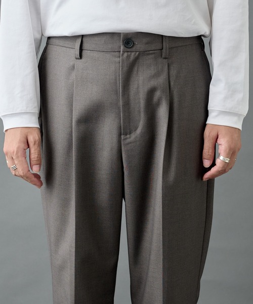 COLONY 2139（コロニートゥーワンスリーナイン）の「ウーリートロテーパードパンツ（スラックス・メンズ・グレー/ブラック/ネイビー・MEDIUM/LARGE）」の21枚目の写真