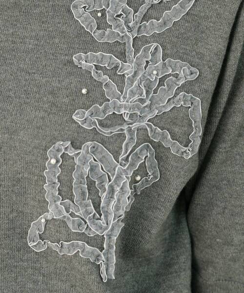 couture brooch（クチュールブローチ）の「オーガンフリルフラワーニット（ニット/セーター・レディース・ダークグレー/ベビーピンク/ライトベージュ・38/42）」の19枚目の写真