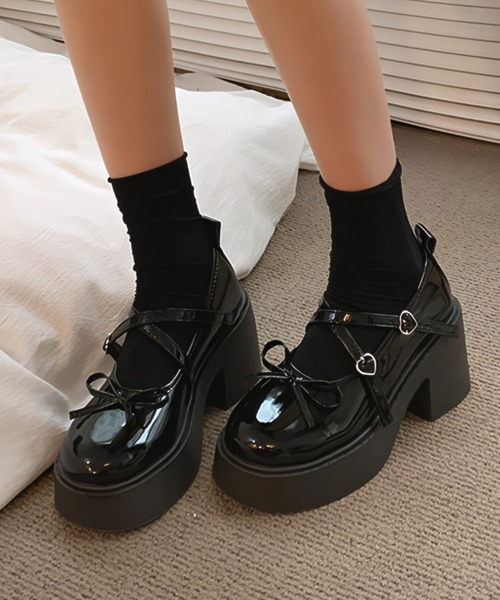 yuue' ( wear )（ユーイ）の「厚底リボンストラップローファー（ローファー・レディース・ブラック/シルバー・23.5cm/24.5cm）」の2枚目の写真