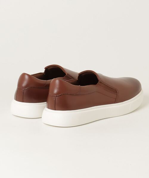ROCKPORT(ロックポート)の「【MEN】ビーコン ライト ステップ スリッポン(スリッポン・メンズ・ブラウン・25.5cm/26.0cm/27.0cm/27.5cm/26.5cm/24.5cm/28.0cm/25.0cm)」の2枚目の写真