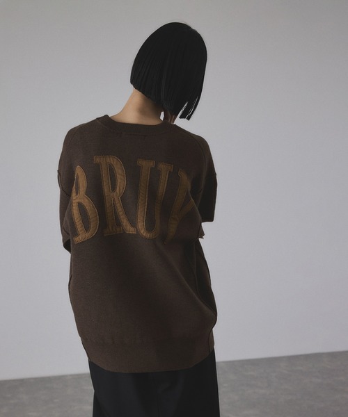 ADAM ET ROPE'（アダムエロペ）の「【サステナブル】ロゴパッチスウェットニット（ニット/セーター・レディース・チャコールグレー/ダークブラウン/レッド/キナリ・36/38）」の18枚目の写真