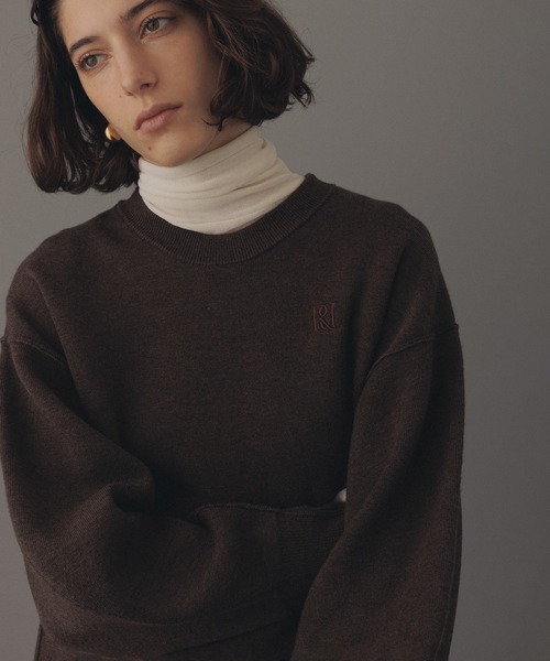 【新品】ADAM ET ROPE' サステナブルロゴパッチスウェットニット サステナブル】ロゴパッチスウェットニット（ニット/セーター）｜ADAM