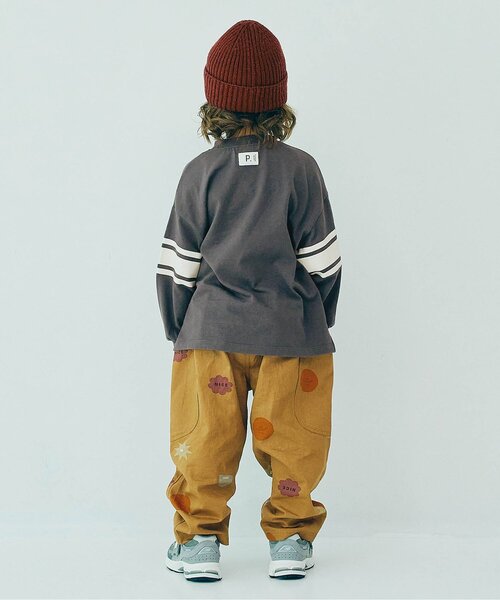 p.premier（ピードットプルミエ）の「【ジュニア対応】イロチ買いしたいナンバリングとロゴの長袖Tシャツ（Tシャツ/カットソー・キッズ・ブラウン/グリーン/グレー/オフホワイト/チャコール/イエロー・80/90/100/110/120/130/140）」の12枚目の写真