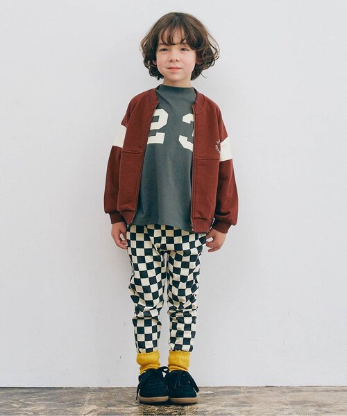 p.premier（ピードットプルミエ）の「【ジュニア対応】イロチ買いしたいナンバリングとロゴの長袖Tシャツ（Tシャツ/カットソー・キッズ・ブラウン/グリーン/グレー/オフホワイト/チャコール/イエロー・80/90/100/110/120/130/140）」の13枚目の写真