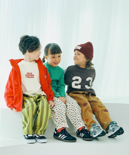 p.premier（ピードットプルミエ）の「【ジュニア対応】イロチ買いしたいナンバリングとロゴの長袖Tシャツ（Tシャツ/カットソー・キッズ・ブラウン/グリーン/グレー/オフホワイト/チャコール/イエロー・80/90/100/110/120/130/140）」の22枚目の写真