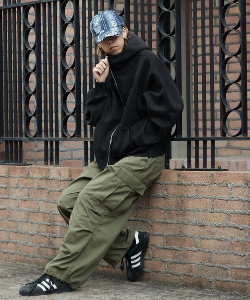Theater code（シアターコード）の「High-Neck Zip-Up Hoodie