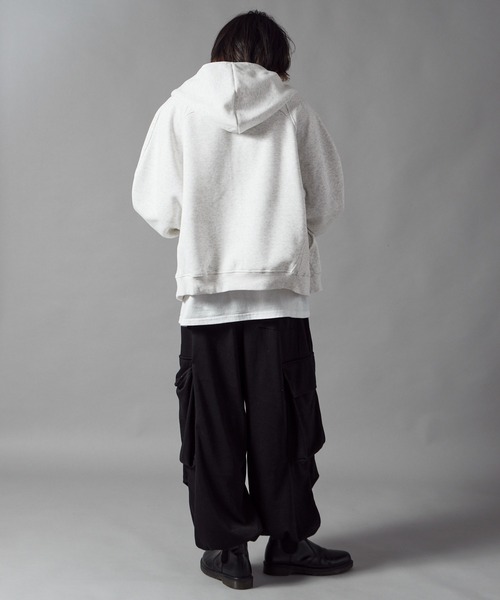 Theater code(シアターコード)の「High-Neck Zip-Up Hoodie/ハイネックジップパーカーメンズ(パーカー・メンズ・ブラック/グレー・L/M)」の11枚目の写真