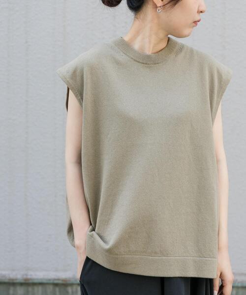 FORK&SPOON（フォークアンドスプーン）の「FORK&SPOON　クルーネックニットベスト（ベスト・レディース・チャコールグレー/ベージュ・1）」の16枚目の写真