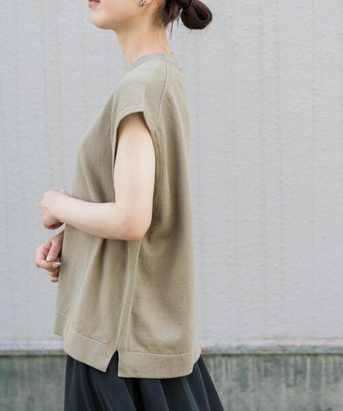 FORK&SPOON（フォークアンドスプーン）の「FORK&SPOON　クルーネックニットベスト（ベスト・レディース・チャコールグレー/ベージュ・1）」の17枚目の写真