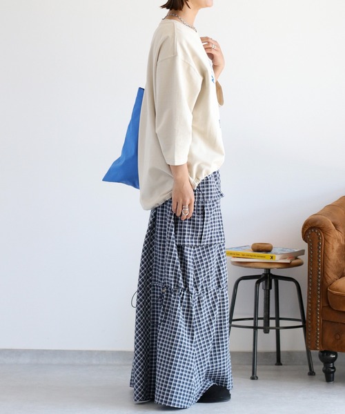 cepo(セポ)の「ミニ裏毛スソドロストプルオーバー(Tシャツ/カットソー・レディース・ワイン/チャコール/ベージュ・M)」の18枚目の写真