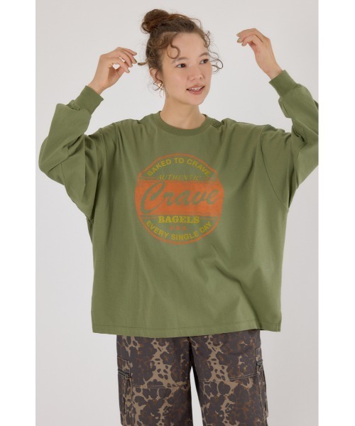 RODEO CROWNS WIDE BOWL（ロデオクラウンズワイドボウル）の「バックドッキングロングスリーブTシャツ（Tシャツ/カットソー・レディース・カーキ/オフホワイト/ダークオレンジ/チャコールグレー・FREE）」の3枚目の写真