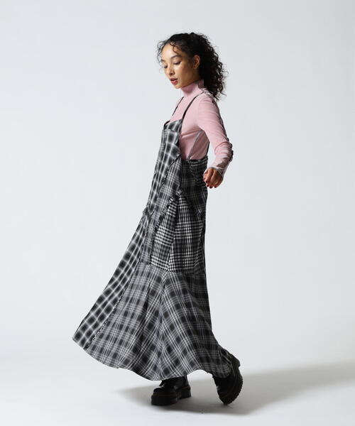 AULA AILA(アウラアイラ)の「AULA AILA(アウラ アイラ)別注チェックジャンパースカート(ワンピース・レディース・イエロー/ブラック・0)」の9枚目の写真