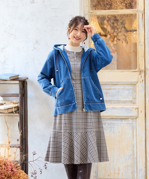 Rose Tiara（ローズティアラ）の「デニムライクジップアップパーカー（パーカー・レディース・ネイビー・38/42/46）」の6枚目の写真