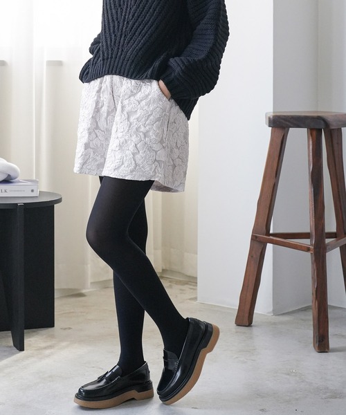 mili an deni(ミリアンデニ)の「フラワージャガードショートパンツ(その他パンツ・レディース・アッシュグレー/ブラック・M)」の7枚目の写真