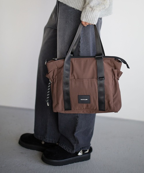BAYFLOW（ベイフロー）の「撥水アジャスタースクエアトート（トートバッグ・レディース・ブラウン/グレー/ブラック・FREE）」の3枚目の写真