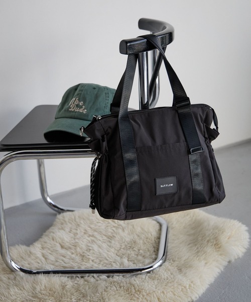 BAYFLOW（ベイフロー）の「撥水アジャスタースクエアトート（トートバッグ・レディース・ブラウン/グレー/ブラック・FREE）」の2枚目の写真