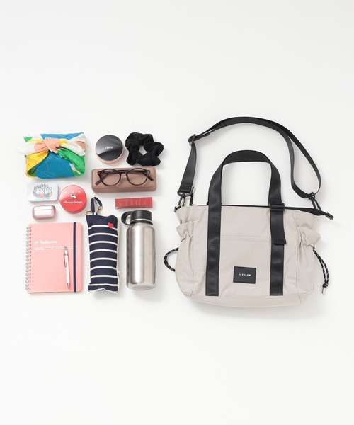 BAYFLOW（ベイフロー）の「撥水アジャスタースクエアトート（トートバッグ・レディース・ブラウン/グレー/ブラック・FREE）」の9枚目の写真