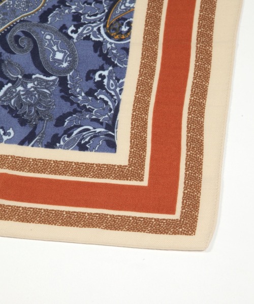 Elura（エルーラ）の「マルチプリント大判スカーフ/610588（ストール/ショール・レディース・ブラウン系その他2/ブルー/ブルー系その他2/ブラック・FREE）」の7枚目の写真