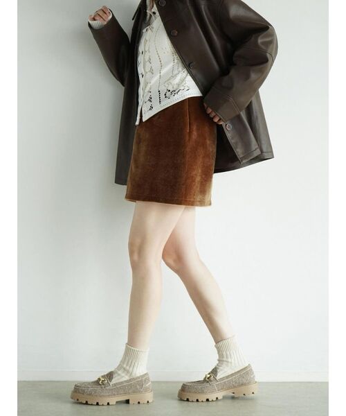 FIKA.(フィーカ)の「Faux fur mini skirt(スカート・レディース・キャメル/ダークブラウン・MEDIUM)」の5枚目の写真