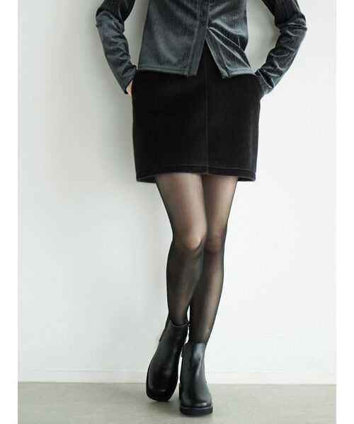 FIKA.(フィーカ)の「Faux fur mini skirt(スカート・レディース・キャメル/ダークブラウン・MEDIUM)」の10枚目の写真