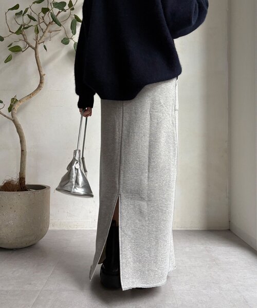 DouDou(ドゥドゥ)の「【インフルエンサーOKOCHI企画】裏毛タイトスカート(スカート・レディース・ブラウン/グレー・FREE/TM)」の11枚目の写真