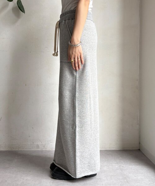 DouDou(ドゥドゥ)の「【インフルエンサーOKOCHI企画】裏毛タイトスカート(スカート・レディース・ブラウン/グレー・FREE/TM)」の15枚目の写真