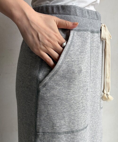 DouDou(ドゥドゥ)の「【インフルエンサーOKOCHI企画】裏毛タイトスカート(スカート・レディース・ブラウン/グレー・FREE/TM)」の20枚目の写真