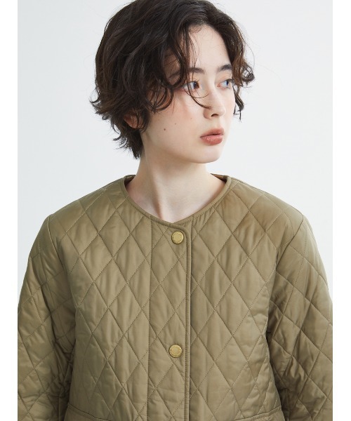 Barbour（バブアー）の「Paige ノーカラー キルティング ジャケット（レディース）（ノーカラージャケット・レディース・ブラウン/ブラック・SMALL/MEDIUM/LARGE）」の8枚目の写真