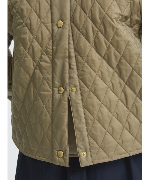 Barbour（バブアー）の「Paige ノーカラー キルティング ジャケット（レディース）（ノーカラージャケット・レディース・ブラウン/ブラック・SMALL/MEDIUM/LARGE）」の14枚目の写真