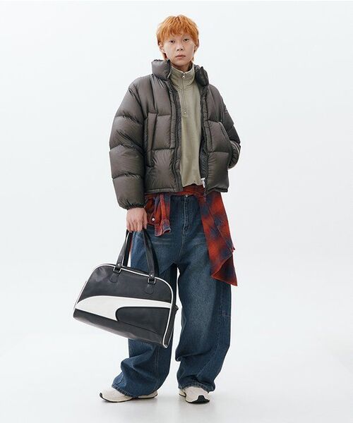 AVANDRESS(アバンドレス )の「Dart Tapered Pants GREEN BLUE(デニムパンツ・レディース・エメラルドブルー・SMALL/MEDIUM/LARGE/X-SMALL/XX-SMALL)」の5枚目の写真
