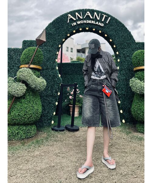 DIMITRI BLACK(ディミトリブラック)の「バイオウォッシングカーペンターバミューダデニムパンツ_グレー(その他パンツ・レディース・その他・MEDIUM/LARGE/X-LARGE/XX-LARGE/SMALL)」の4枚目の写真