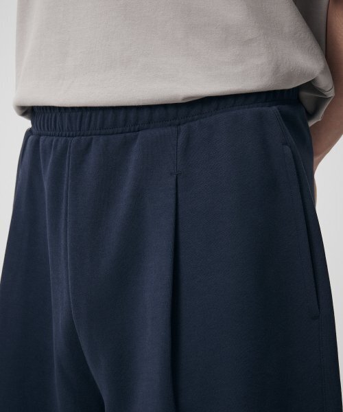 MUSINSA STANDARD（ムシンサスタンダード）の「ダブルニットワンタックワイドスウェットショーツ[ネイビー]（その他パンツ・メンズ・その他・SMALL/MEDIUM/LARGE/X-LARGE/XX-LARGE）」の3枚目の写真